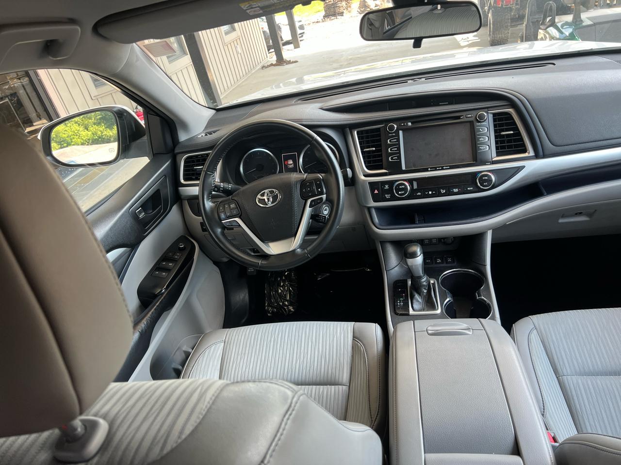 Toyota Highlander  2018