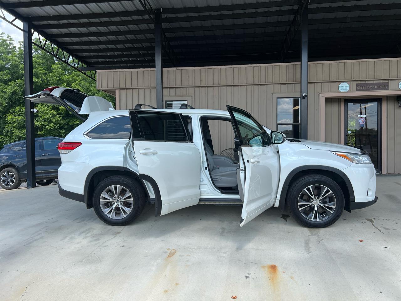 Toyota Highlander  2018