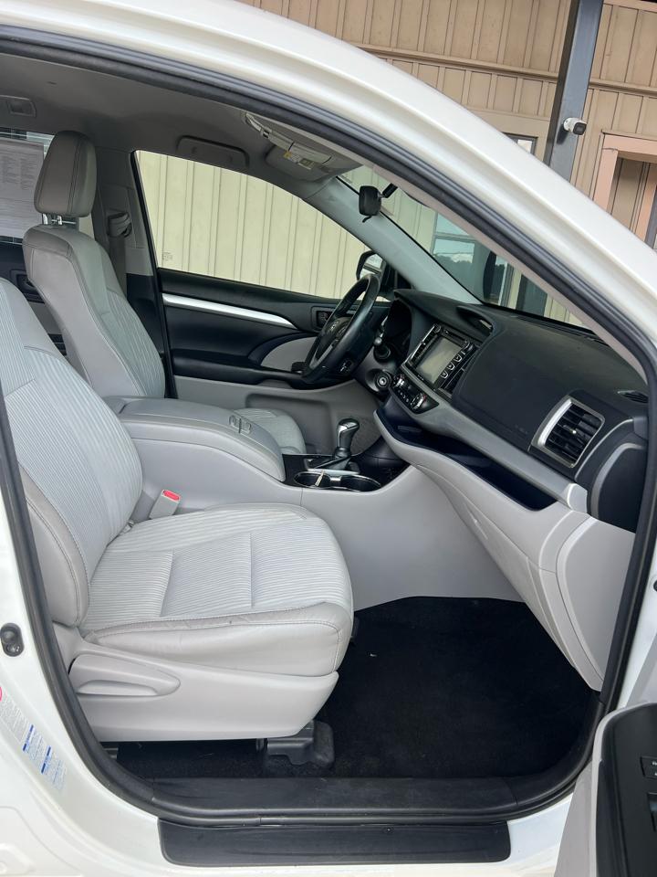 Toyota Highlander  2018