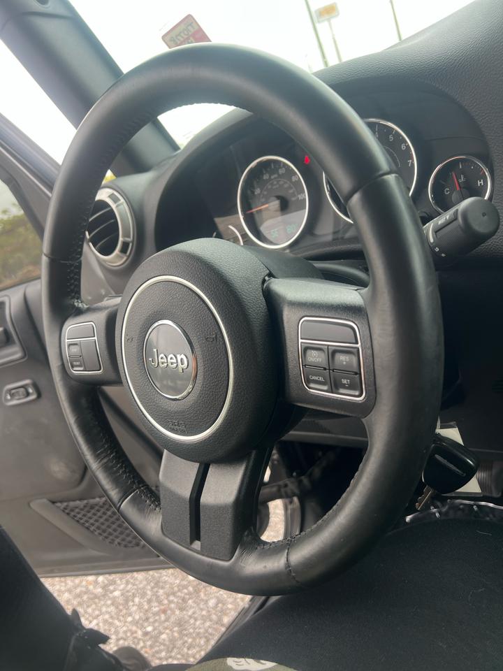 Jeep Wrangler  2017