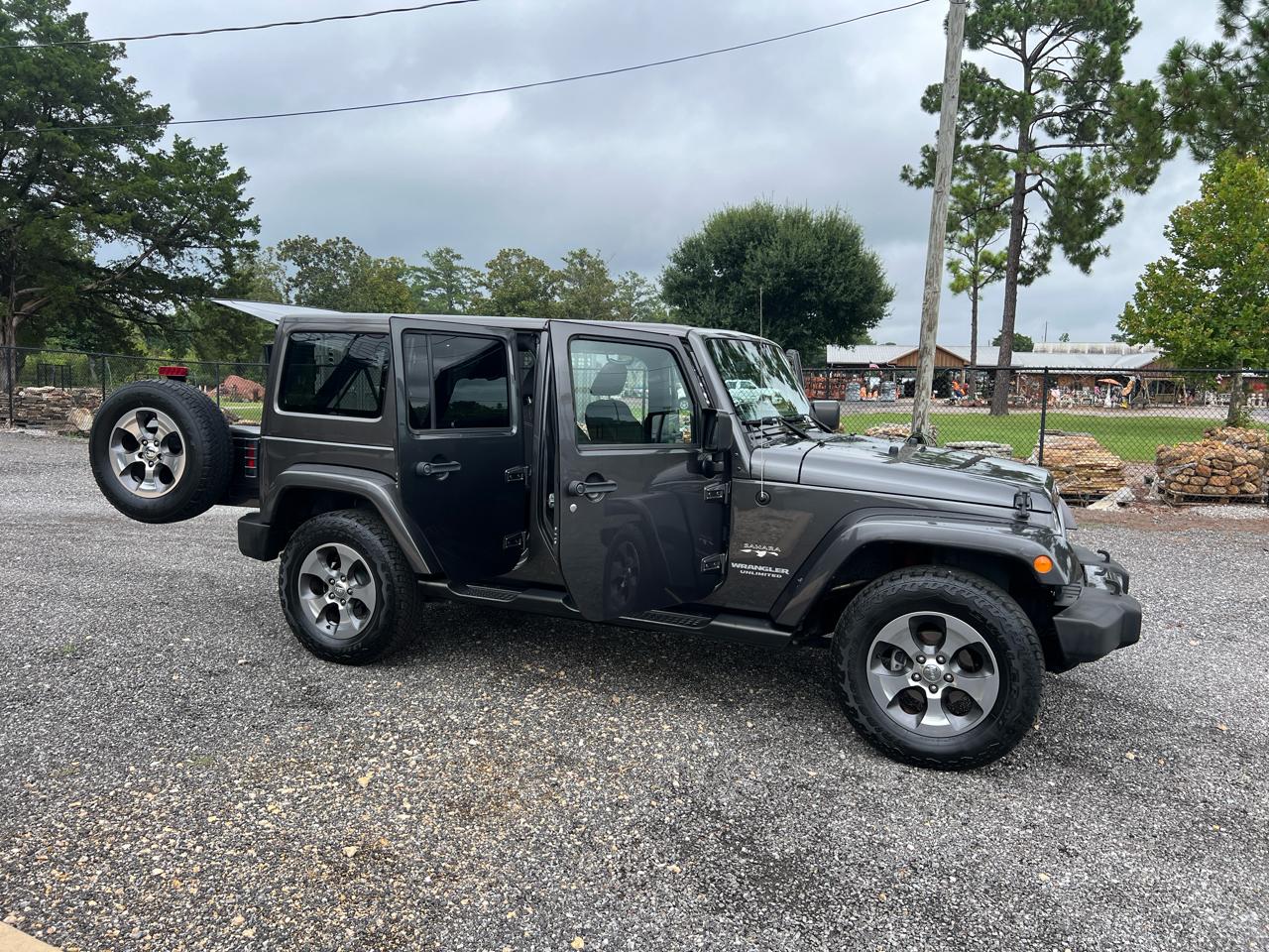Jeep Wrangler  2017