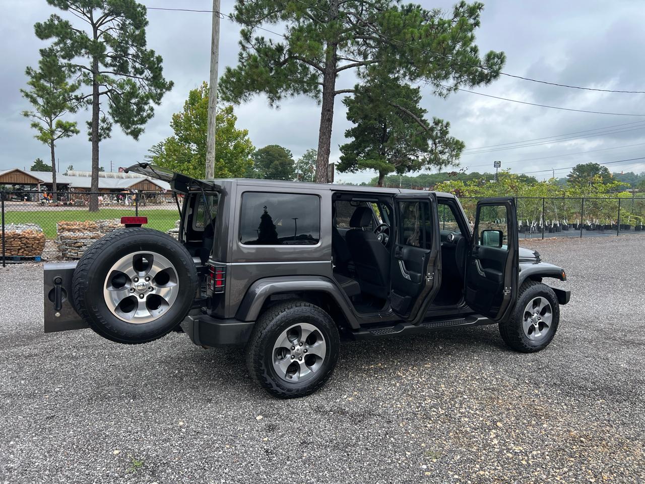 Jeep Wrangler  2017