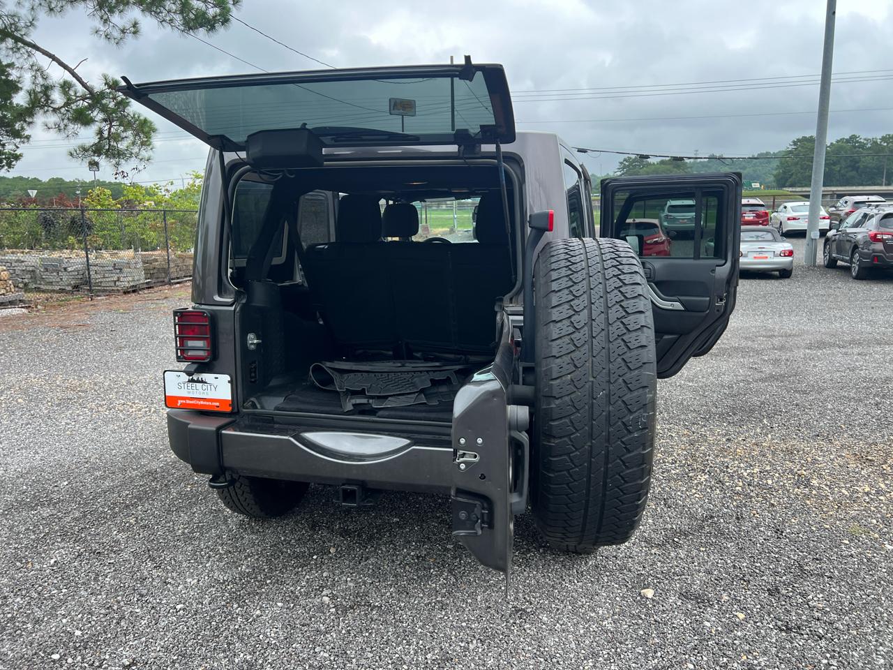 Jeep Wrangler  2017