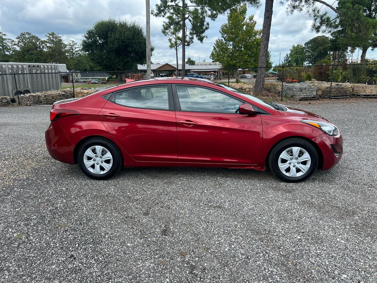 Hyundai Elantra  2016