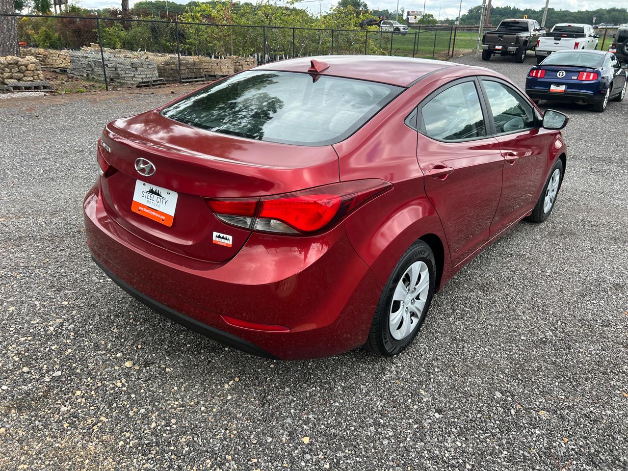 Hyundai Elantra  2016