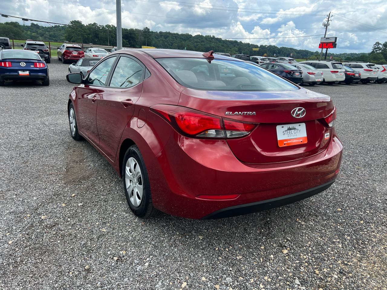 Hyundai Elantra  2016