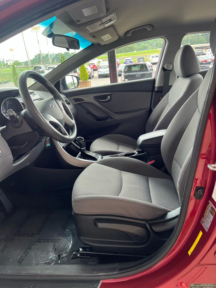 Hyundai Elantra  2016