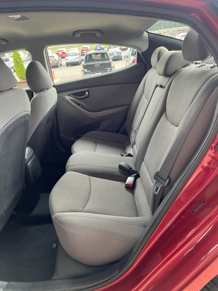Hyundai Elantra  2016