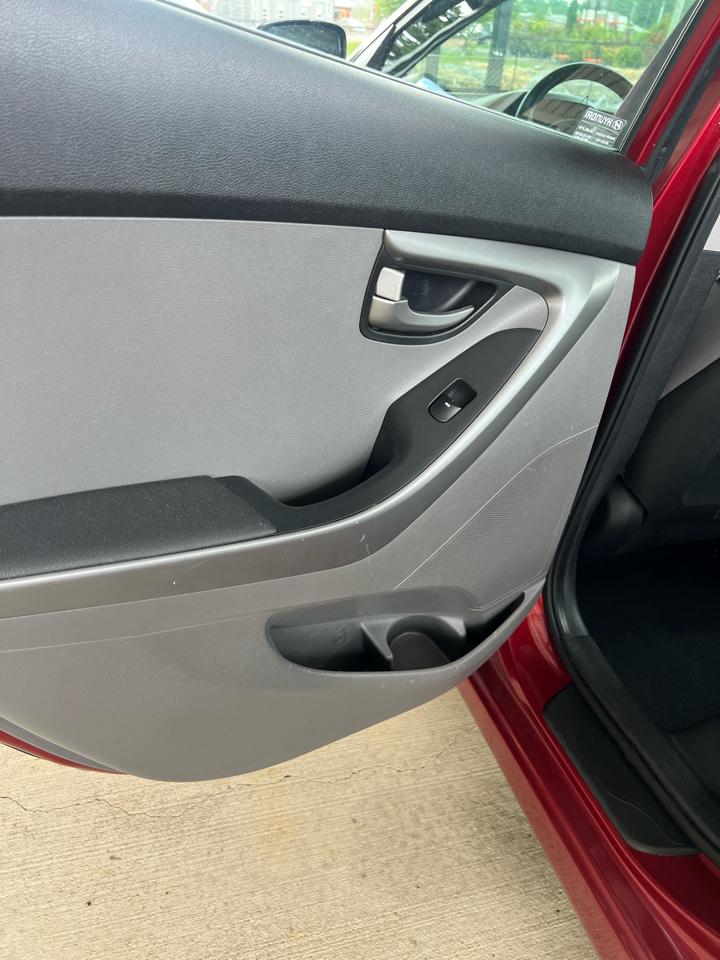 Hyundai Elantra  2016