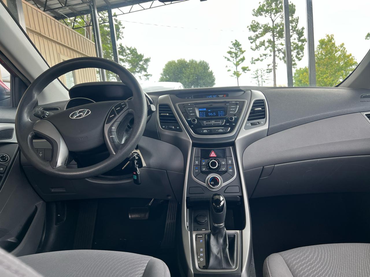 Hyundai Elantra  2016