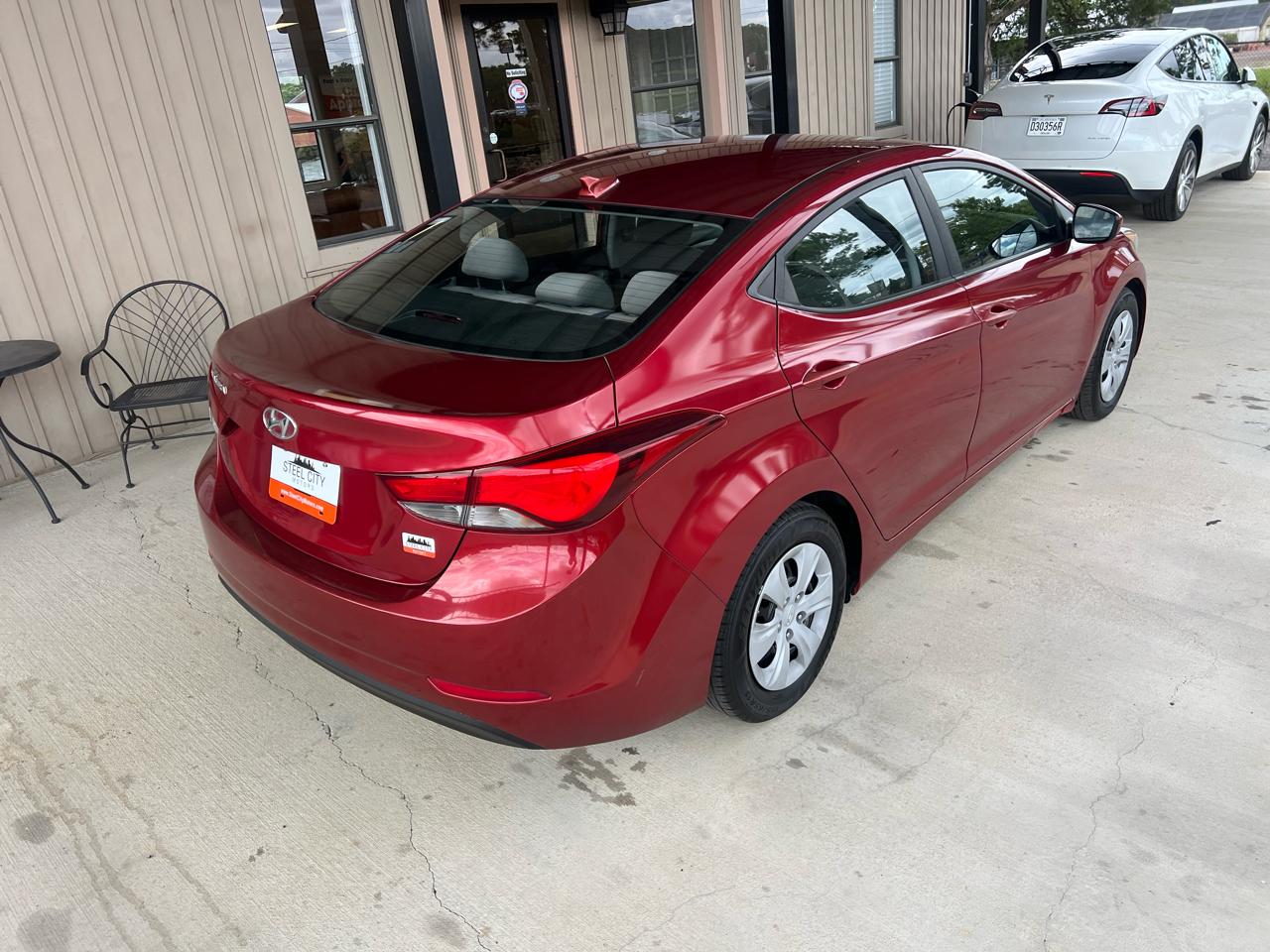 Hyundai Elantra  2016