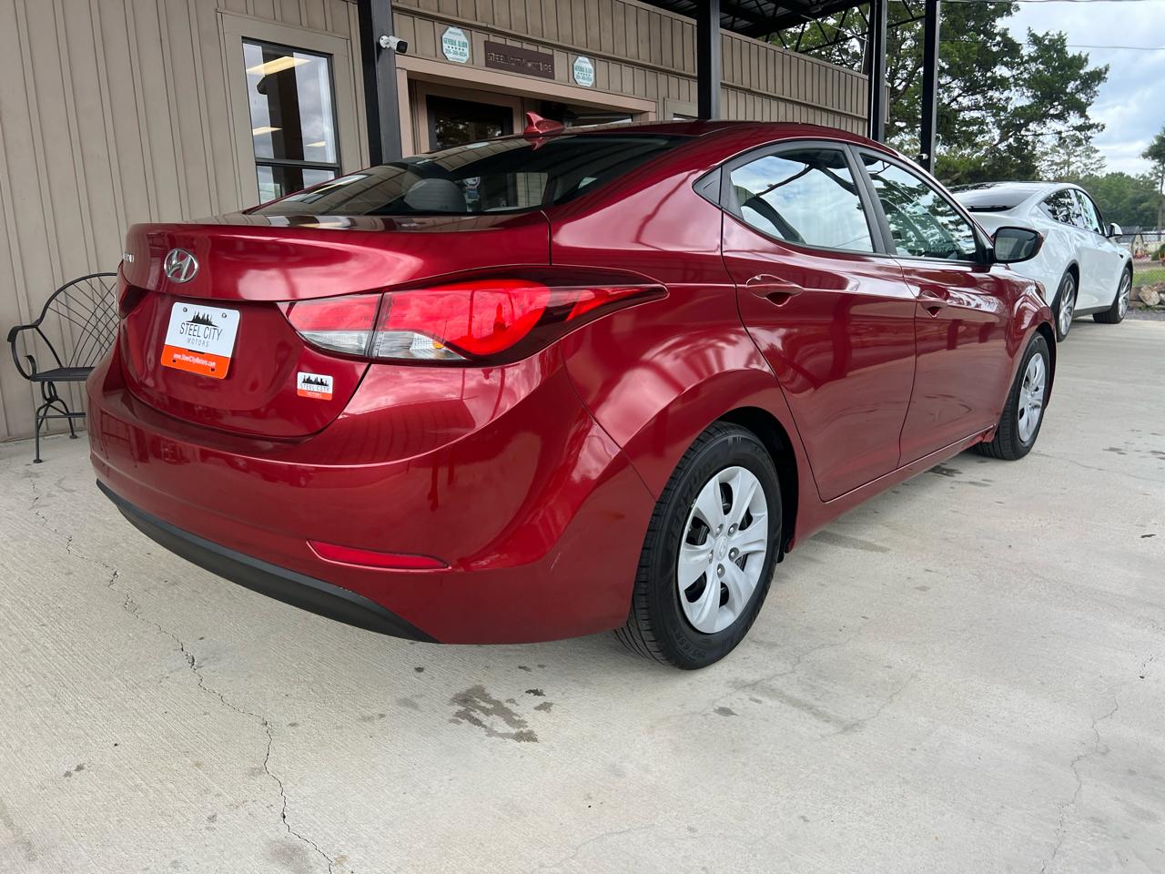 Hyundai Elantra  2016