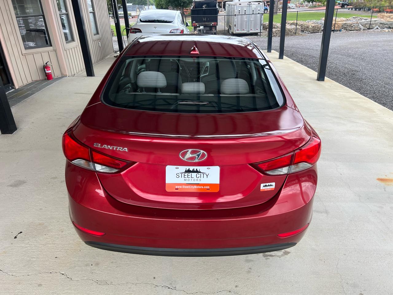 Hyundai Elantra  2016