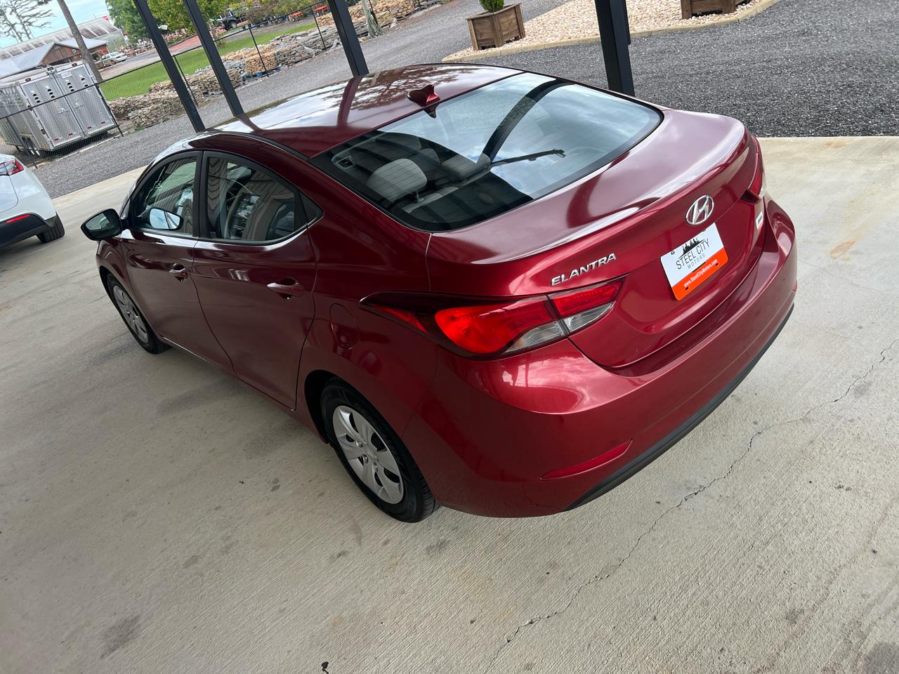 Hyundai Elantra  2016