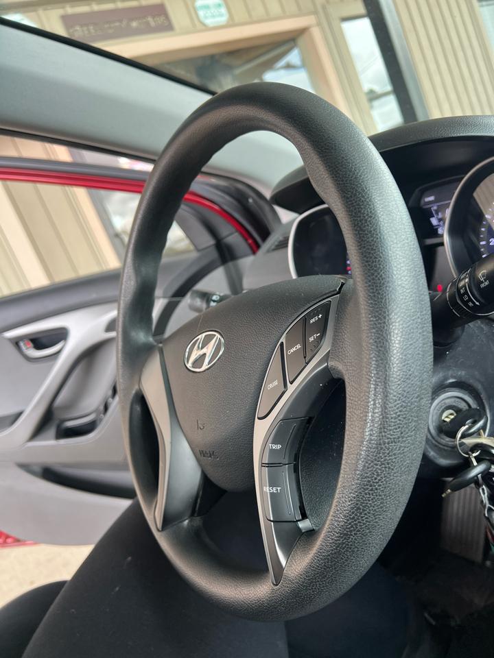 Hyundai Elantra  2016
