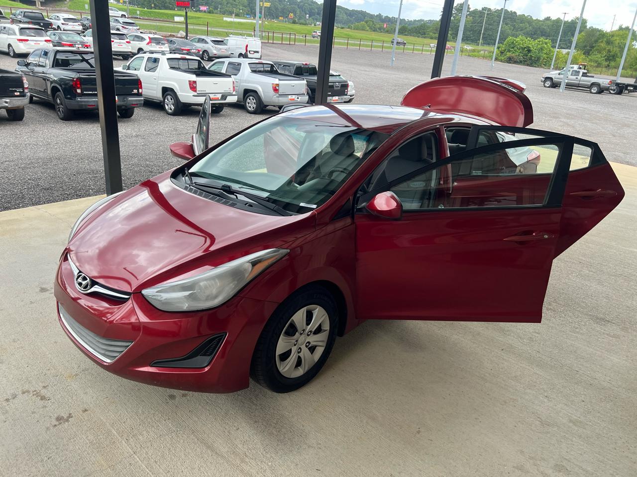 Hyundai Elantra  2016