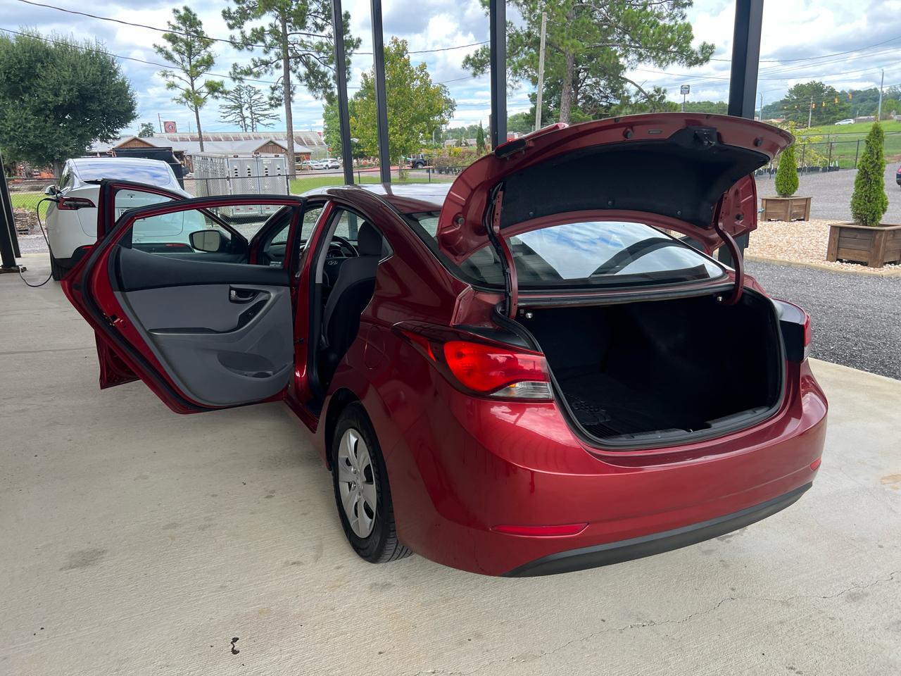 Hyundai Elantra  2016