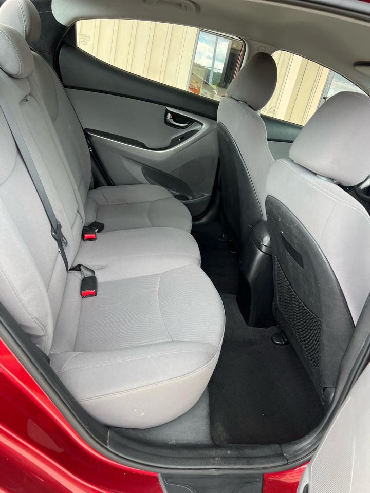 Hyundai Elantra  2016