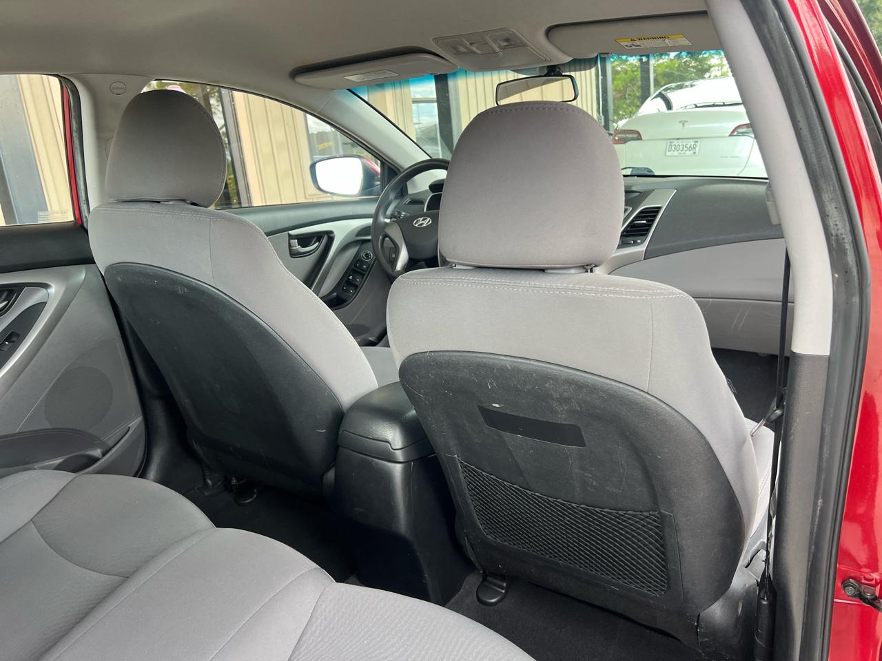 Hyundai Elantra  2016