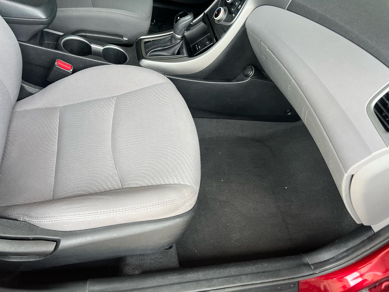Hyundai Elantra  2016