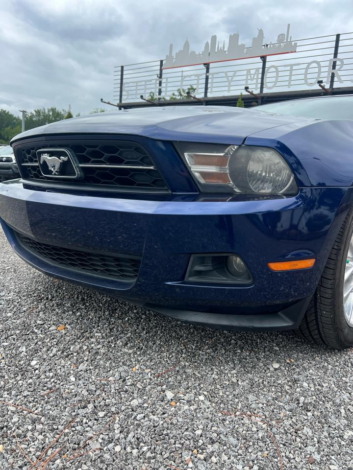 Ford Mustang  2012