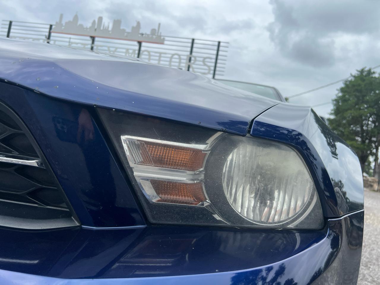 Ford Mustang  2012