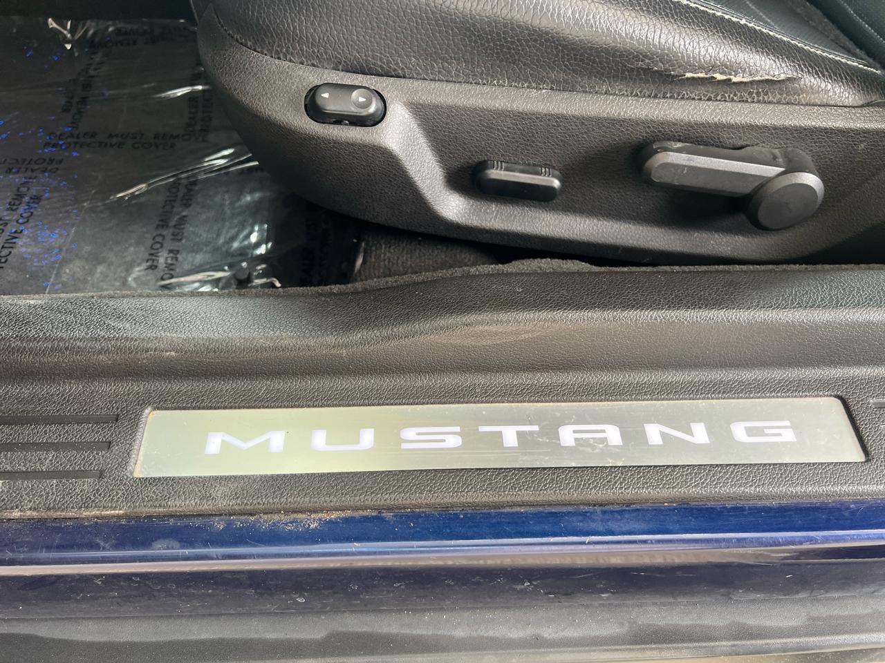Ford Mustang  2012