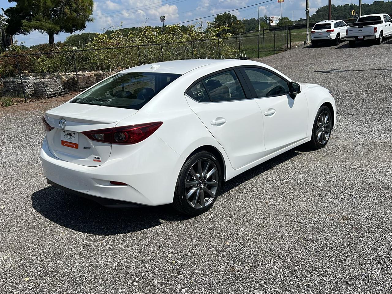 Mazda MAZDA3  2018