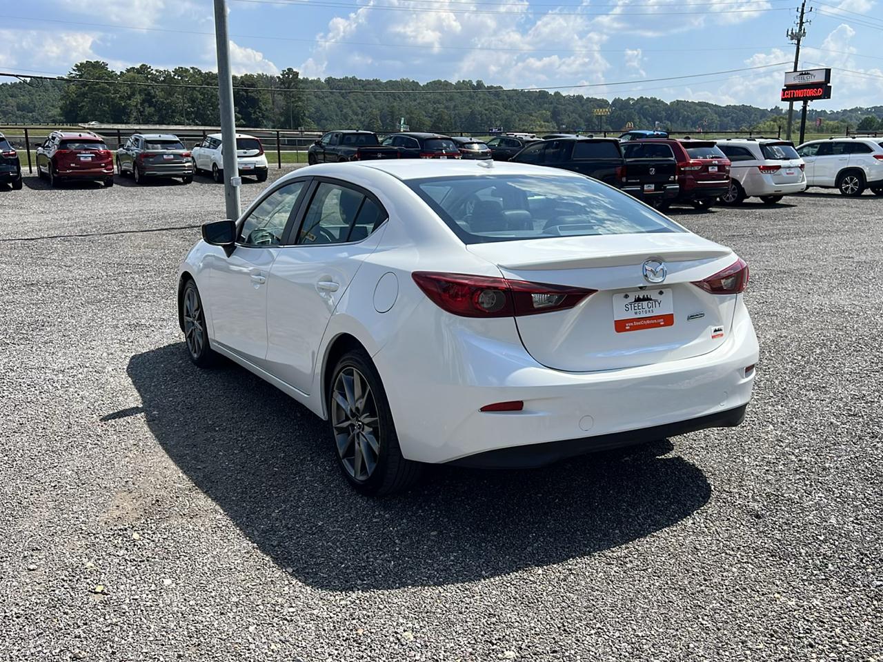 Mazda MAZDA3  2018
