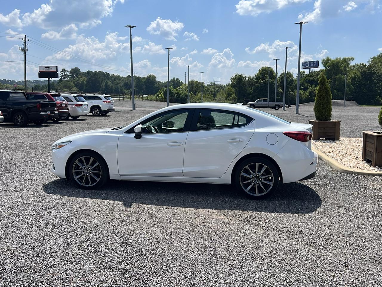 Mazda MAZDA3  2018