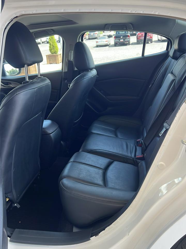 Mazda MAZDA3  2018
