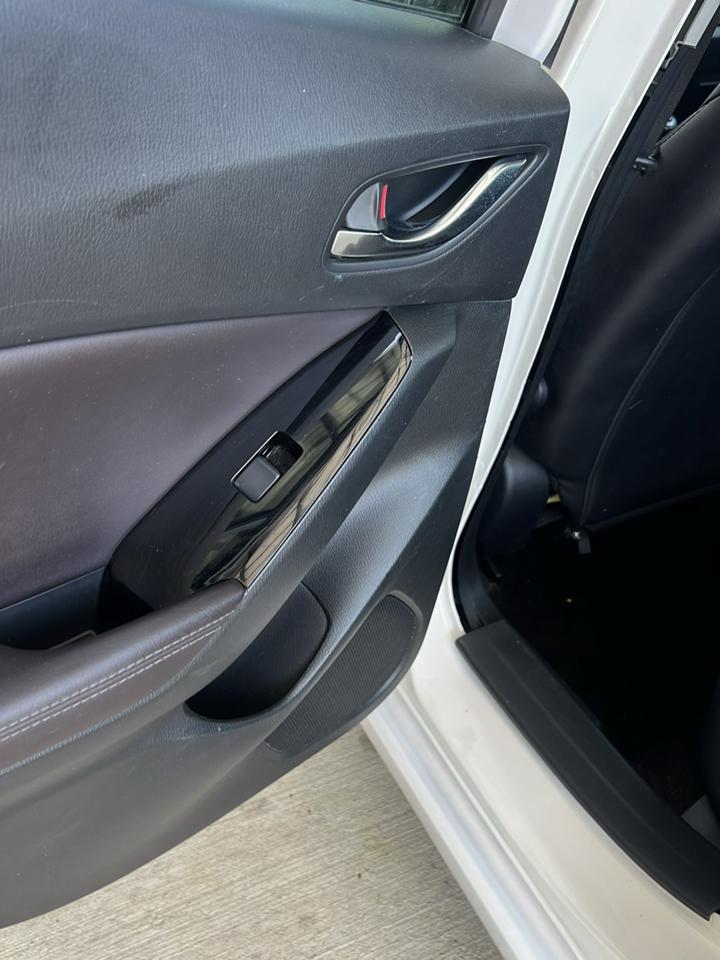 Mazda MAZDA3  2018