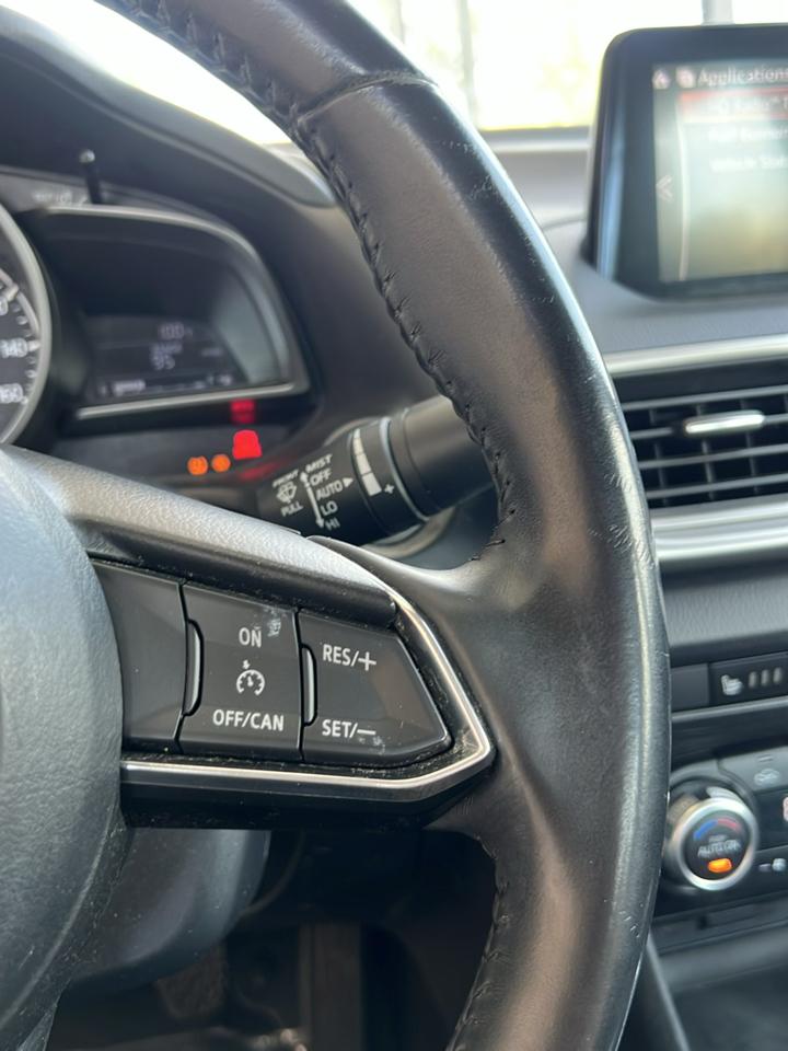 Mazda MAZDA3  2018