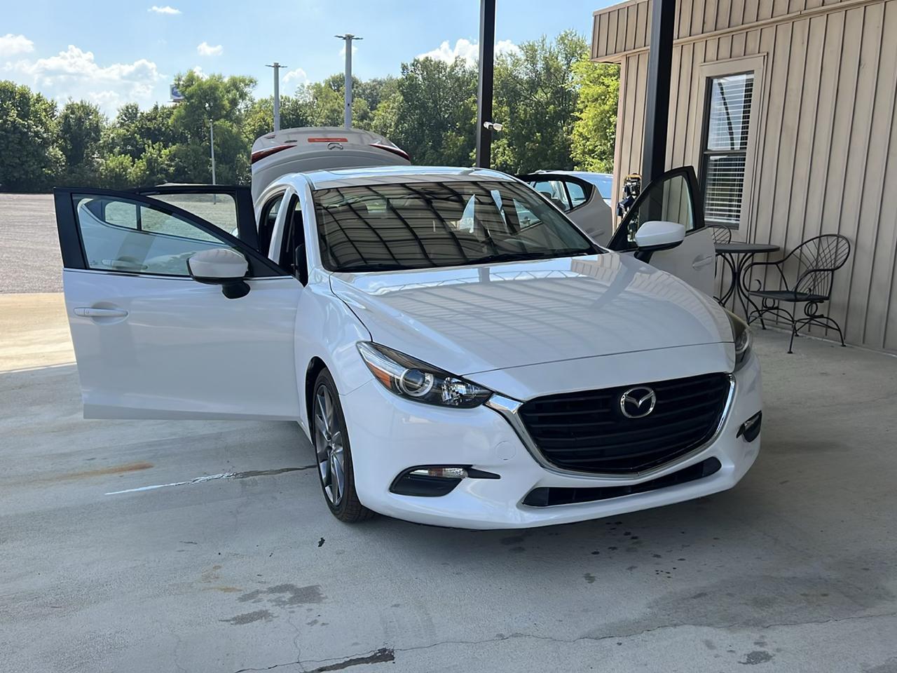 Mazda MAZDA3  2018