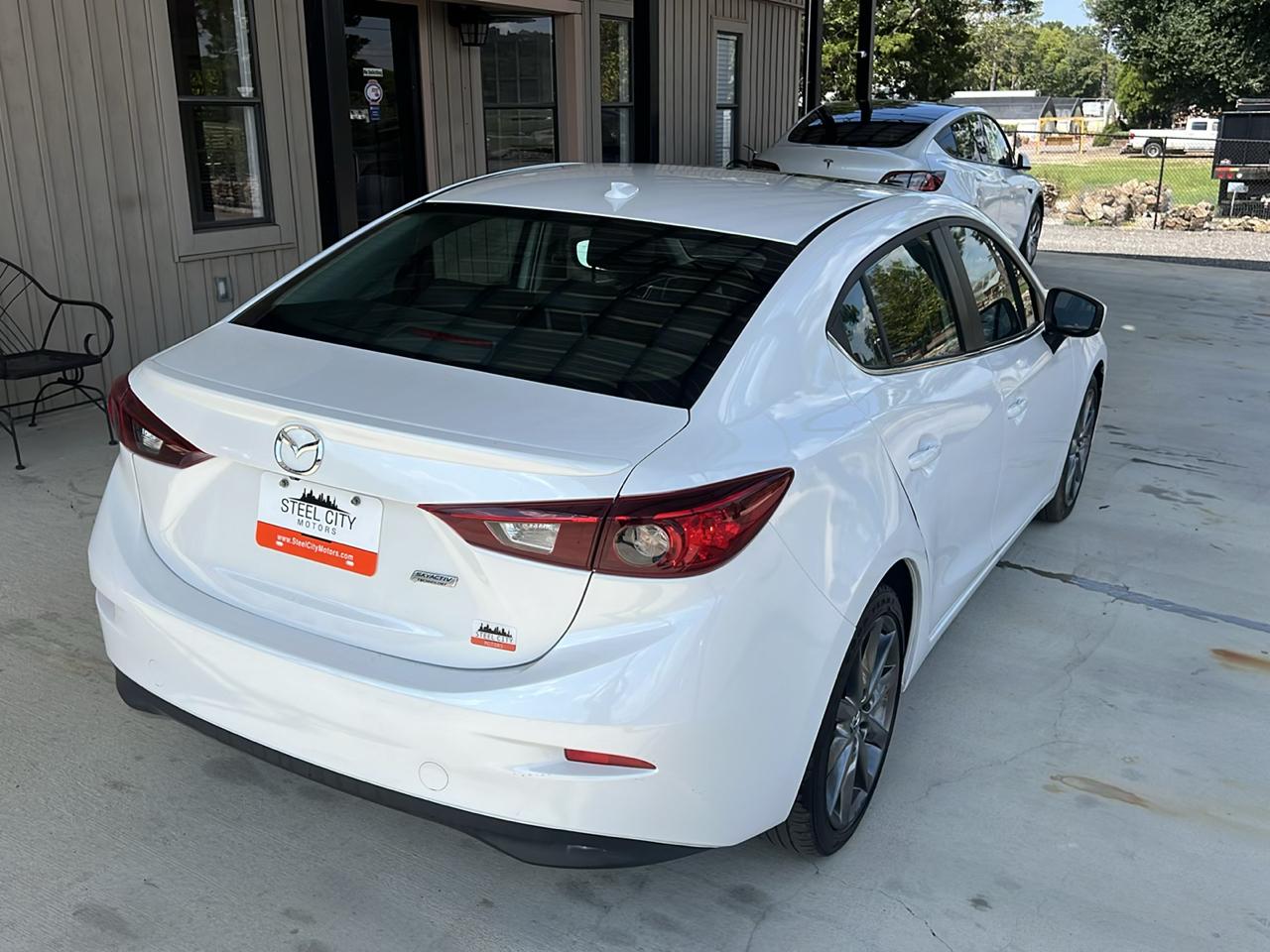 Mazda MAZDA3  2018