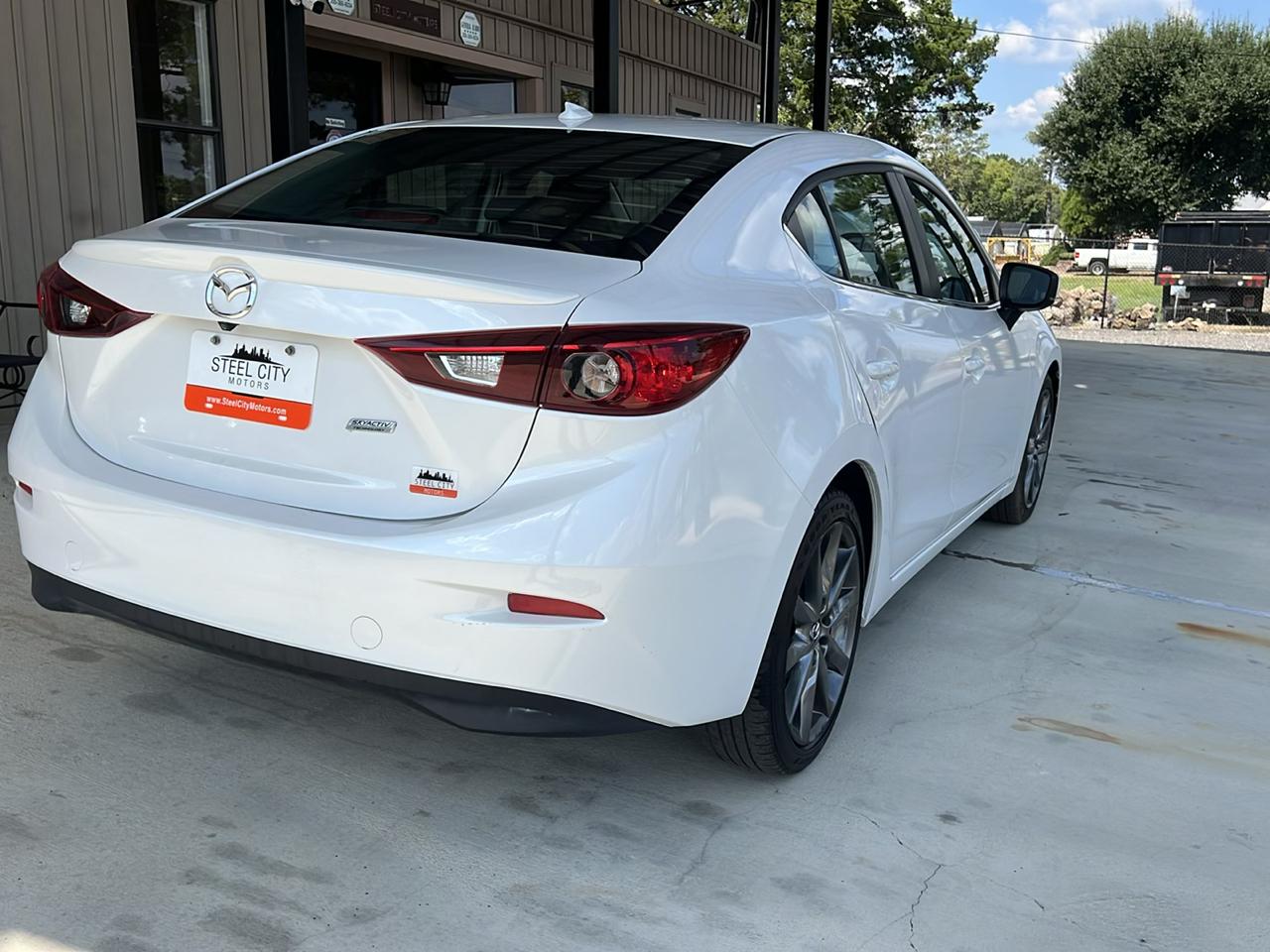 Mazda MAZDA3  2018