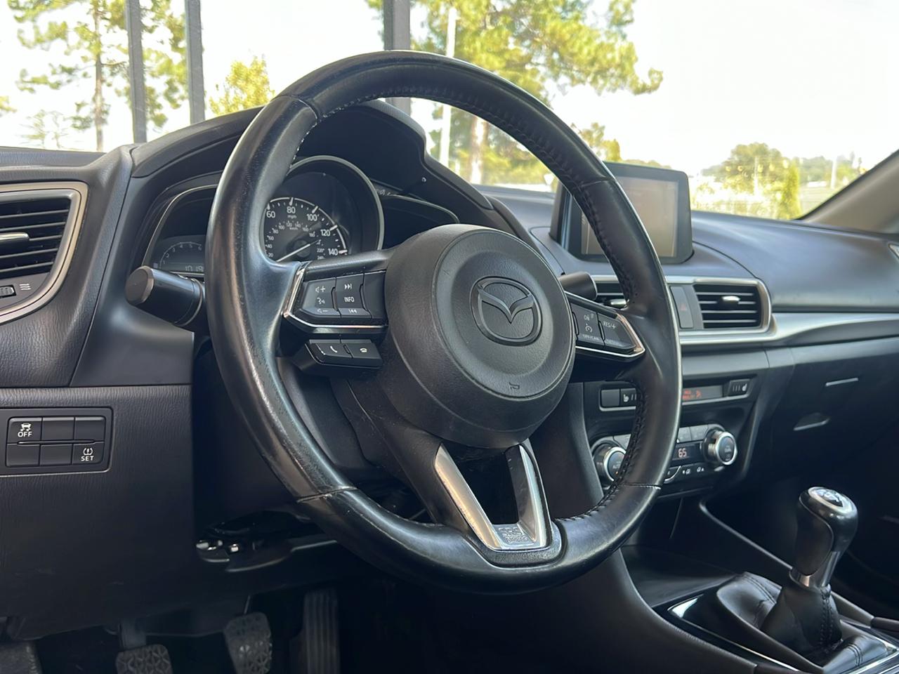 Mazda MAZDA3  2018