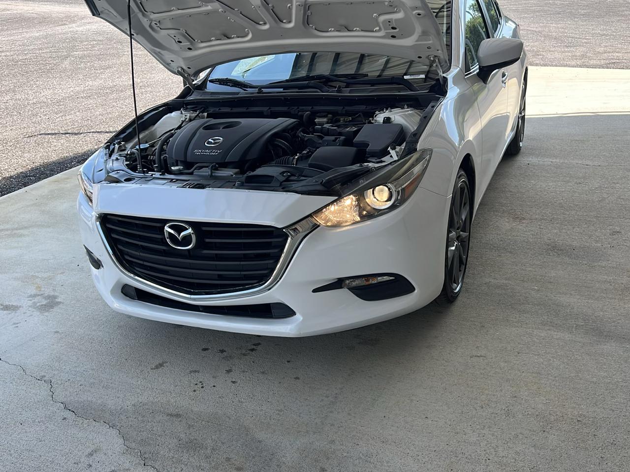Mazda MAZDA3  2018