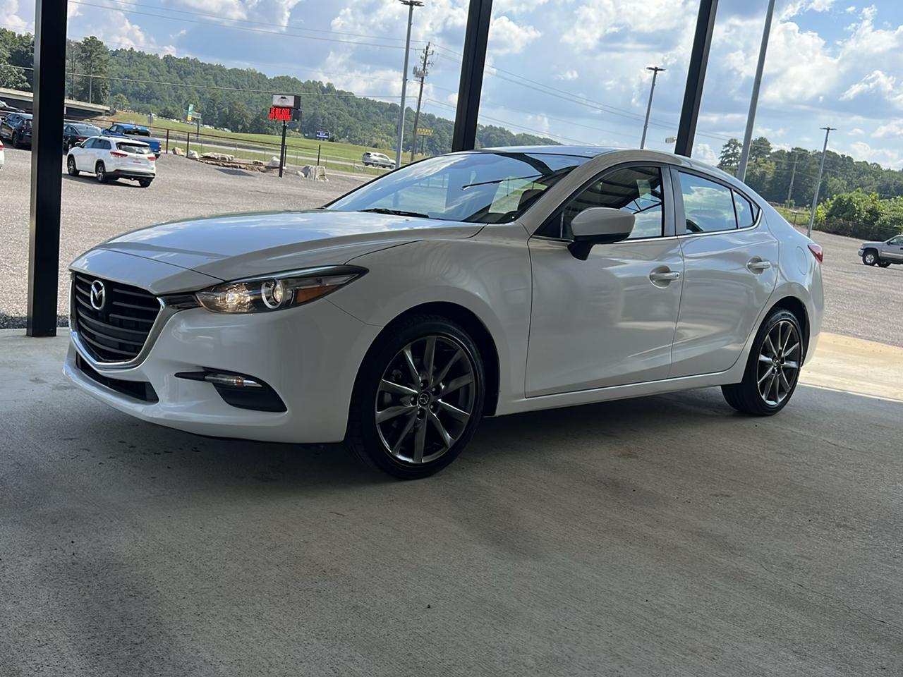 Mazda MAZDA3  2018