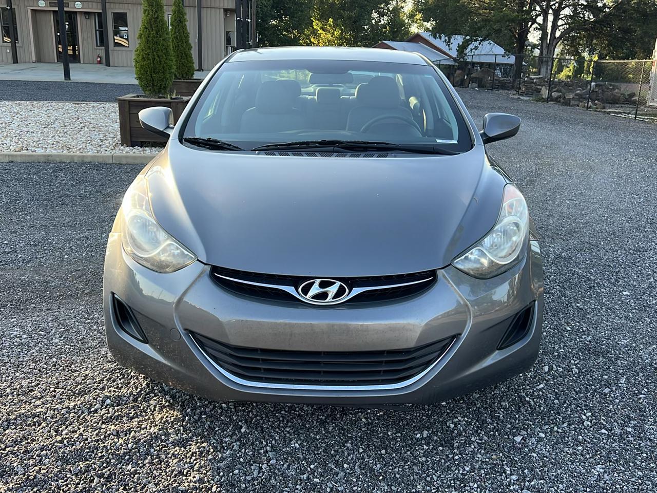 Hyundai Elantra  2013