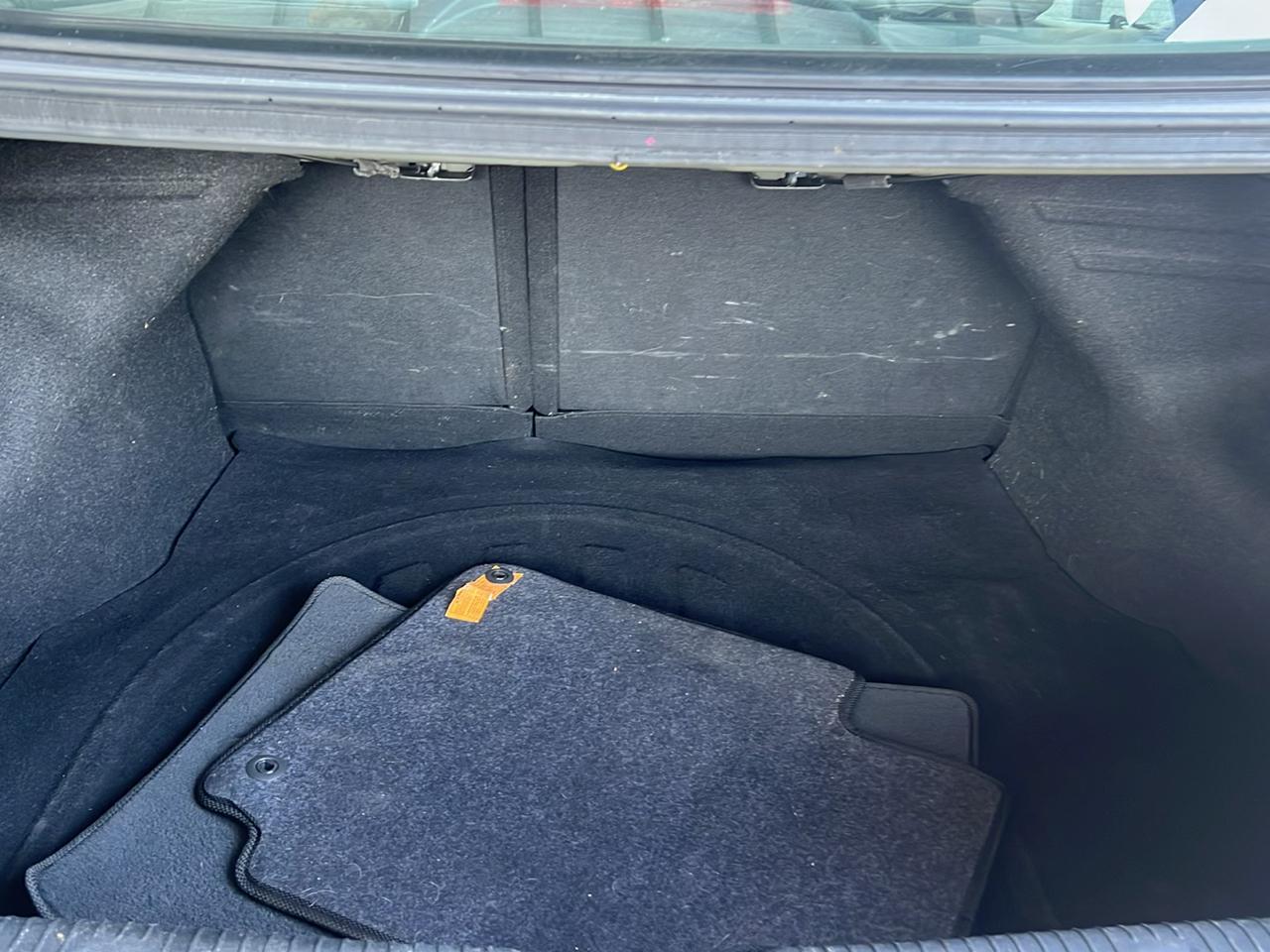 Hyundai Elantra  2013