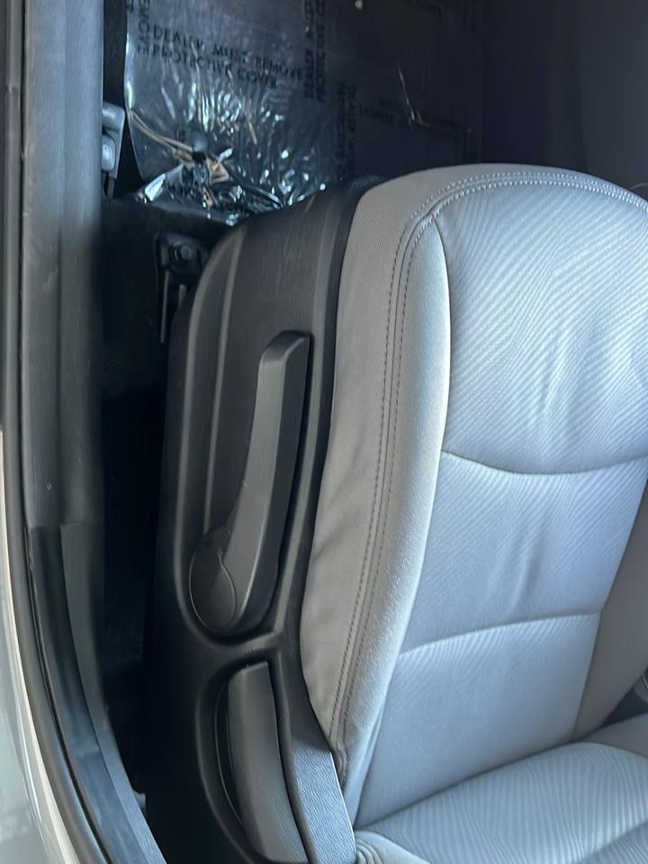 Hyundai Elantra  2013