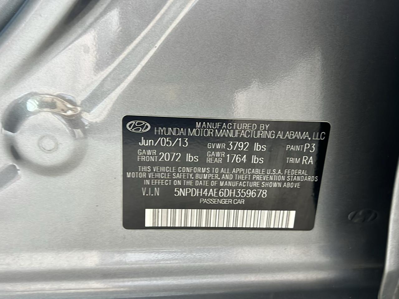 Hyundai Elantra  2013