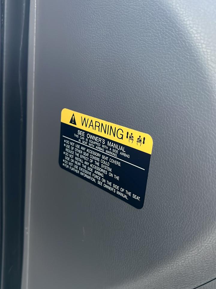 Hyundai Elantra  2013