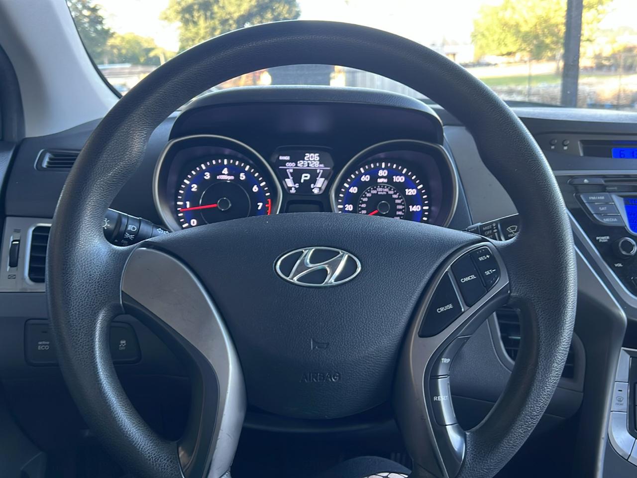 Hyundai Elantra  2013