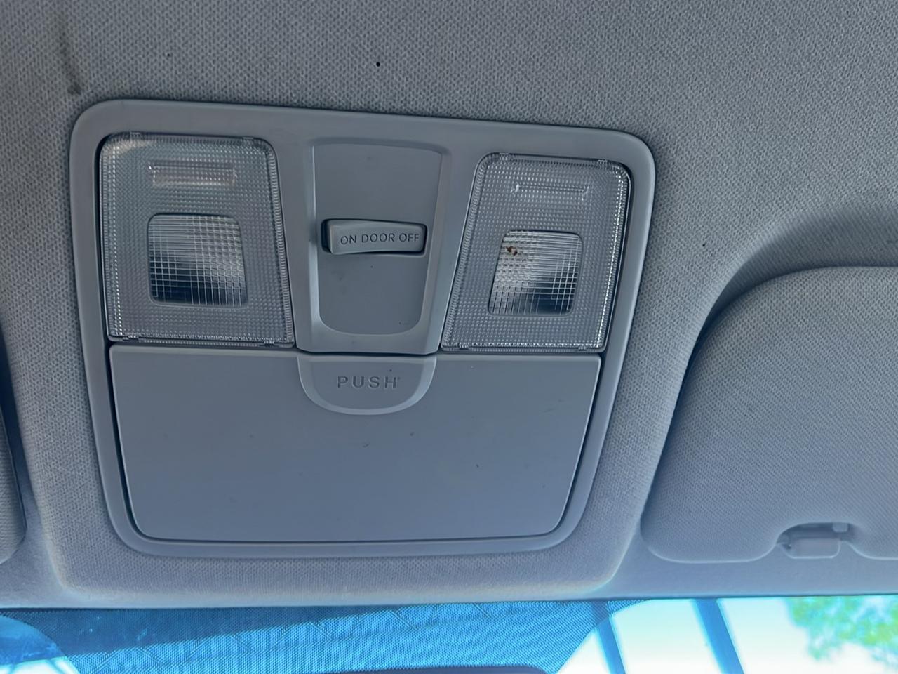 Hyundai Elantra  2013