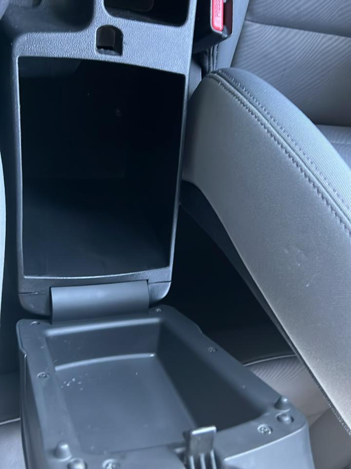 Hyundai Elantra  2013