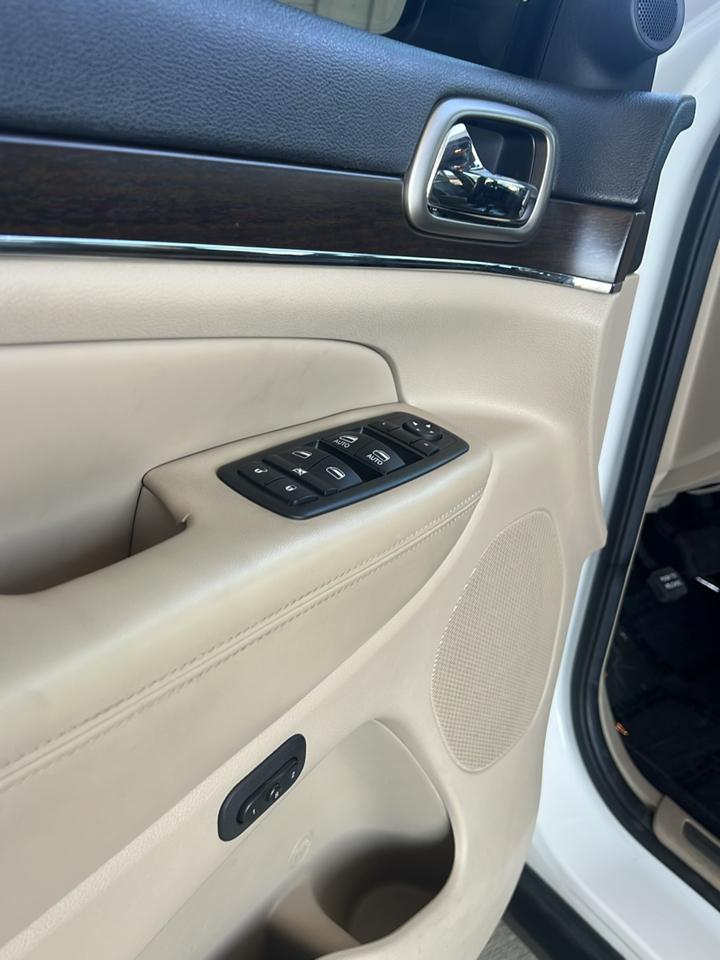 Jeep Grand Cherokee  2014