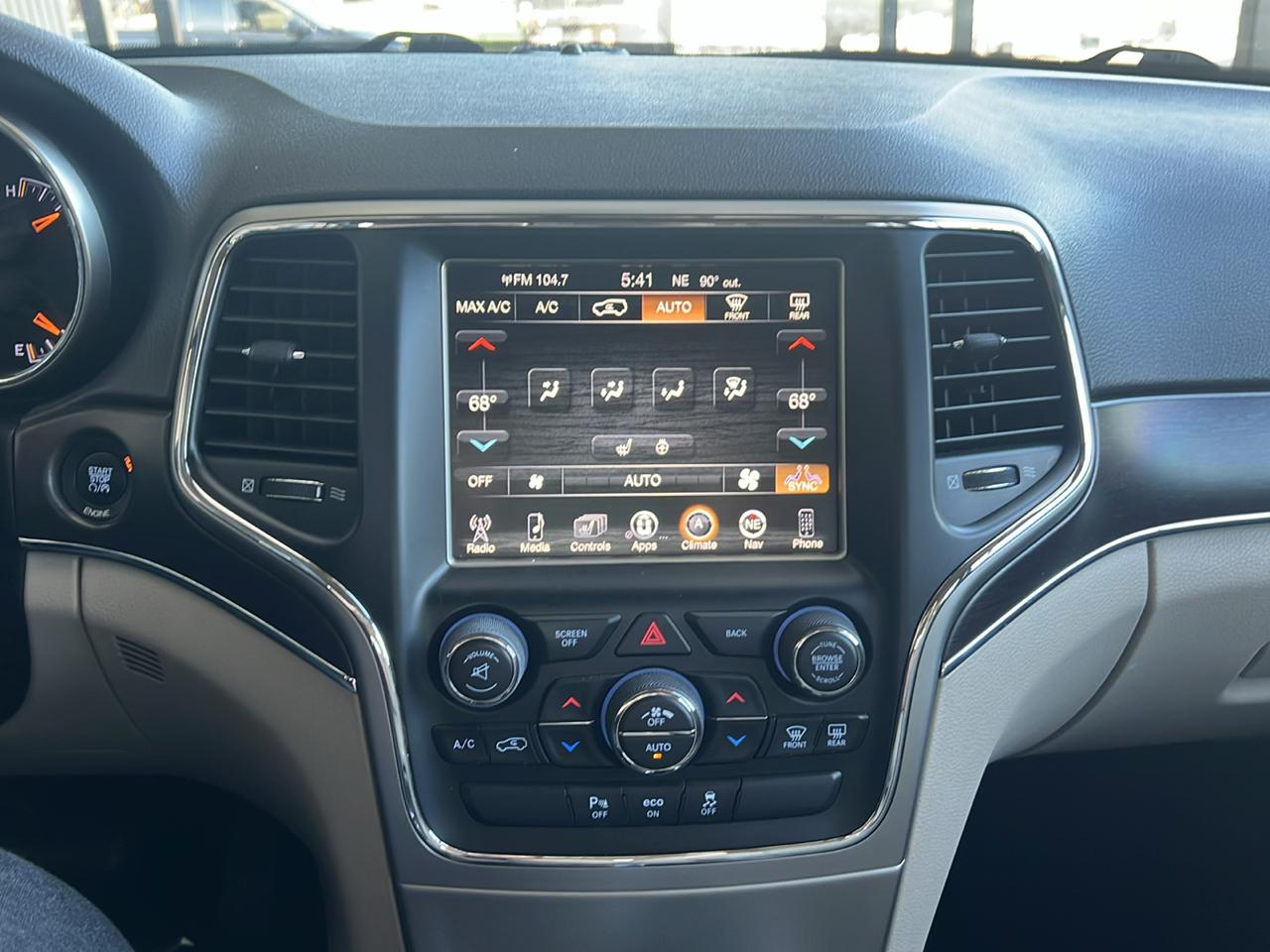 Jeep Grand Cherokee  2014