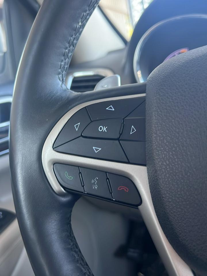 Jeep Grand Cherokee  2014